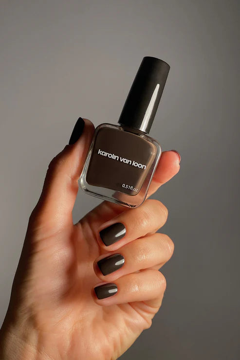 Nagellak Karolin van Loon