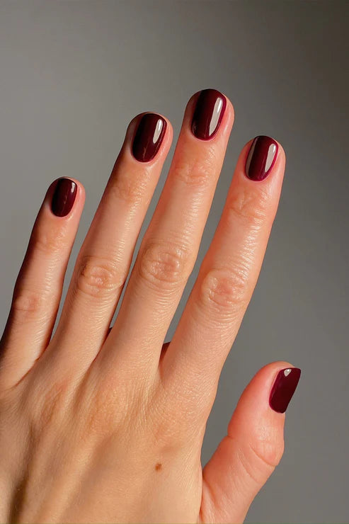 Nagellak Karolin van Loon