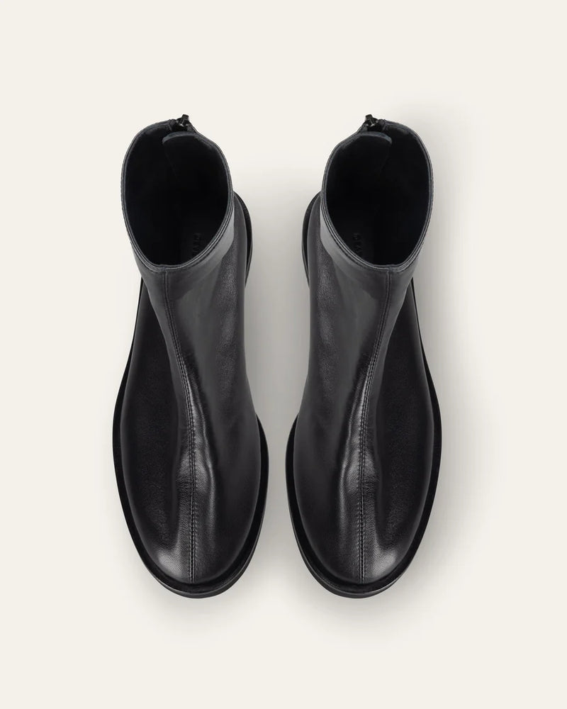 Laarzen Dear Frances