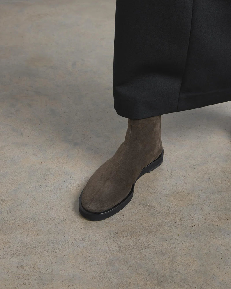 Laarzen Dear Frances